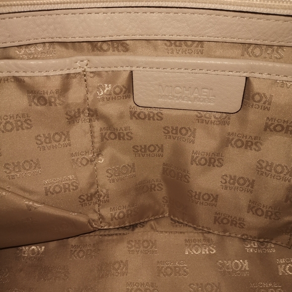 Mk Ring Tote - Picture 4 of 6